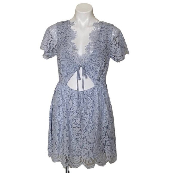 Tobi Blue Lace Overlay Front Tie Skater Mini Dress, NWT Junior's Size M - Picture 2 of 13